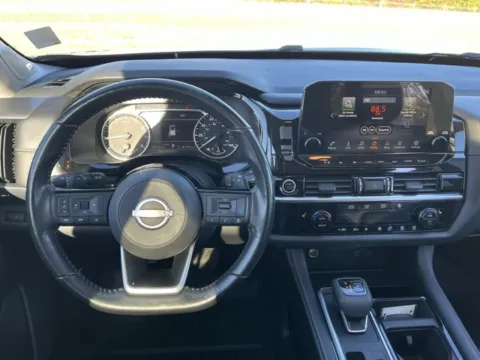 Another view of 2022 Nissan Pathfinder SL for sale in Martin, TN at Taylor Automotive