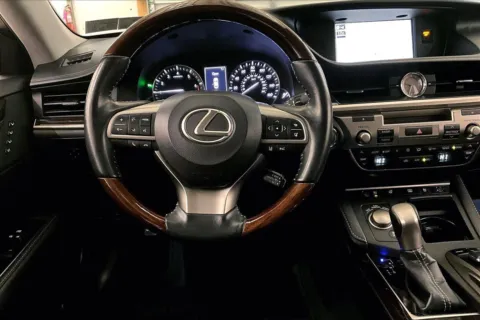 More photos of 2018 Lexus ES 350 at Bob Ruth Ford Dillsburg, PA