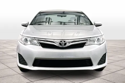 More photos of 2012 Toyota Camry LE at Bob Ruth Ford Dillsburg, PA