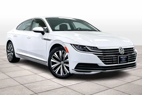 Photos of 2019 Volkswagen Arteon SE for sale in Dillsburg, PA at Bob Ruth Ford Dillsburg