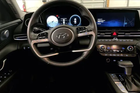 More photos of 2023 Hyundai Elantra Limited at Bob Ruth Ford Dillsburg, PA