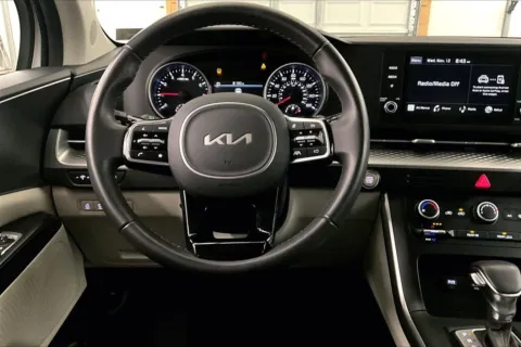 More photos of 2024 Kia Carnival LX at Bob Ruth Ford Dillsburg, PA