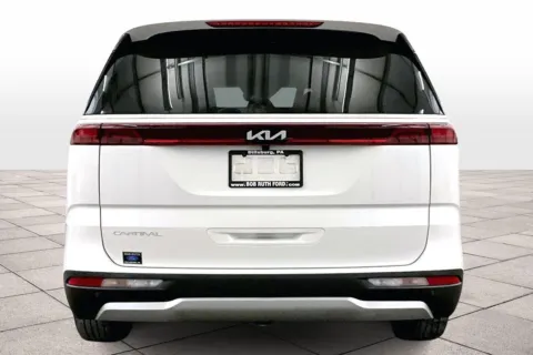 More photos of 2024 Kia Carnival LX at Bob Ruth Ford Dillsburg, PA