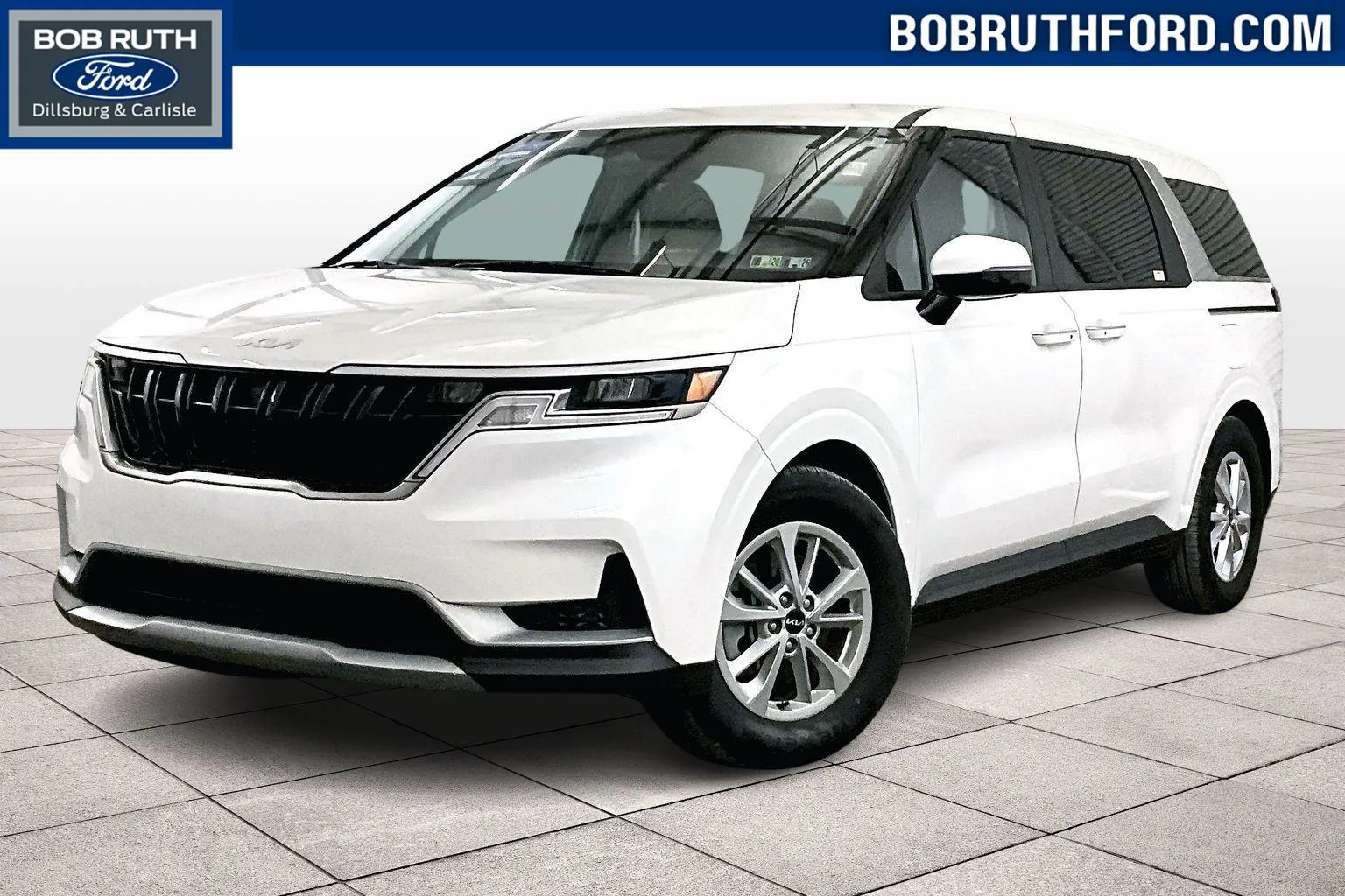 White 2024 Kia Carnival LX for sale in Dillsburg, PA