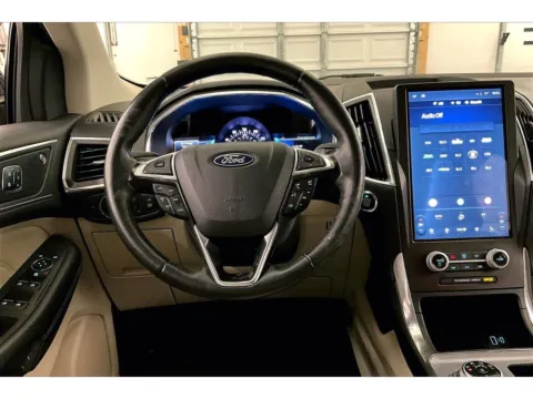 More photos of 2021 Ford Edge Titanium at Bob Ruth Ford Dillsburg, PA