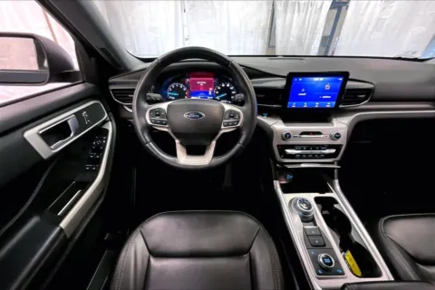 More photos of 2022 Ford Explorer XLT at Bob Ruth Ford Dillsburg, PA