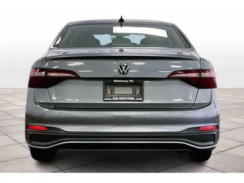 More photos of 2022 Volkswagen Jetta SE at Bob Ruth Ford Dillsburg, PA