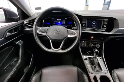 More photos of 2022 Volkswagen Jetta SE at Bob Ruth Ford Dillsburg, PA