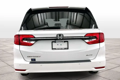 More photos of 2022 Honda Odyssey Elite at Bob Ruth Ford Dillsburg, PA