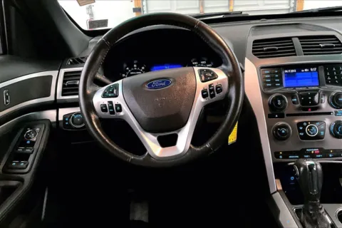 More photos of 2013 Ford Explorer XLT at Bob Ruth Ford Dillsburg, PA