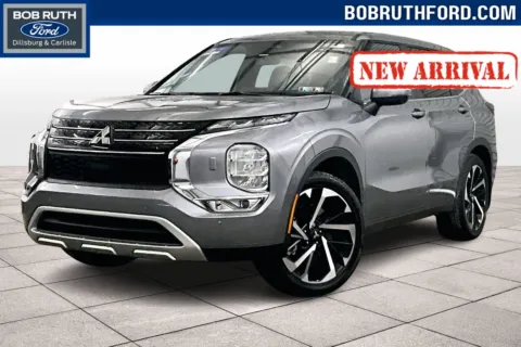 Gray 2022 Mitsubishi Outlander SE for sale in Dillsburg, PA