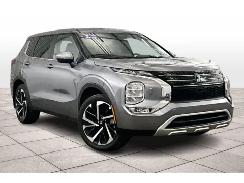 Photos of 2022 Mitsubishi Outlander SE for sale in Dillsburg, PA at Bob Ruth Ford Dillsburg