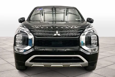 Another view of 2023 Mitsubishi Outlander SE for sale in Dillsburg, PA at Bob Ruth Ford Dillsburg