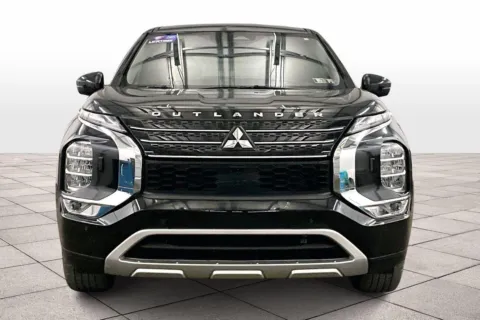 Another view of 2023 Mitsubishi Outlander SE for sale in Dillsburg, PA at Bob Ruth Ford Dillsburg