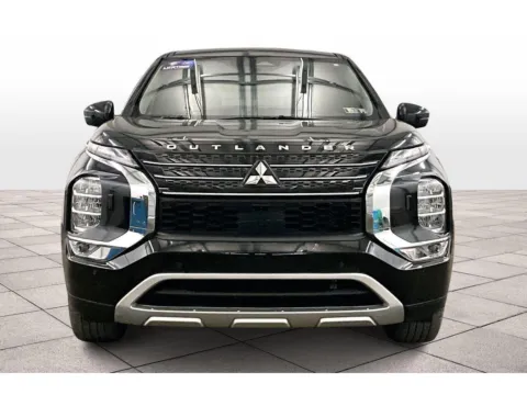 Another view of 2023 Mitsubishi Outlander SE for sale in Dillsburg, PA at Bob Ruth Ford Dillsburg