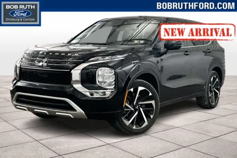Black 2023 Mitsubishi Outlander SE for sale in Dillsburg, PA