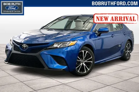 Blue 2020 Toyota Camry SE for sale in Dillsburg, PA