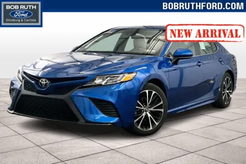 Blue 2020 Toyota Camry SE for sale in Dillsburg, PA