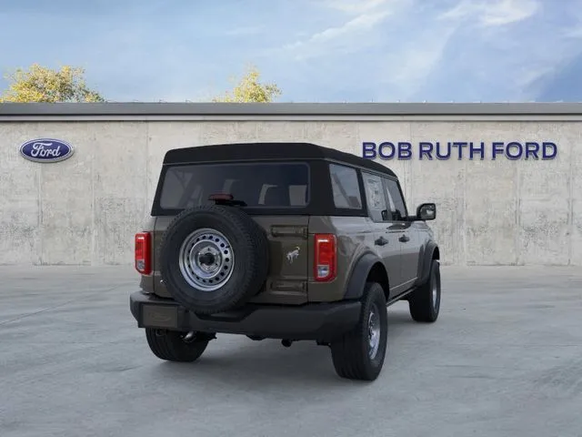 2025 Ford Bronco 4-Door Base - Photo 8