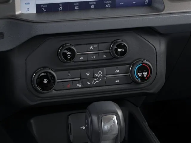 2025 Ford Bronco 4-Door Base - Photo 16