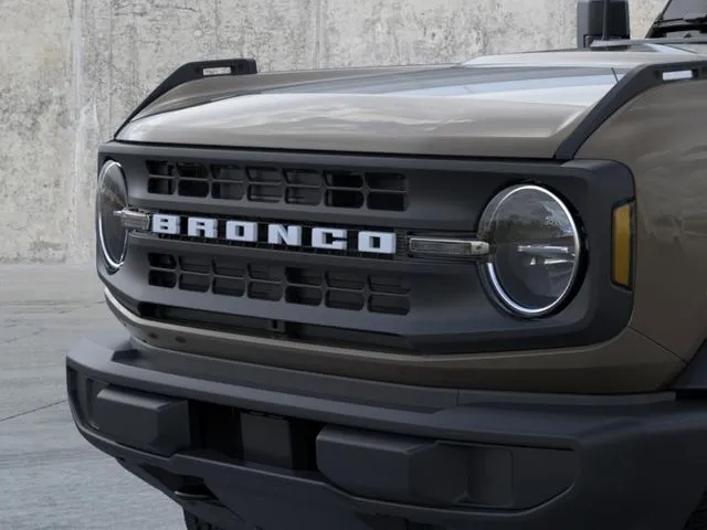 2025 Ford Bronco 4-Door Base - Photo 19