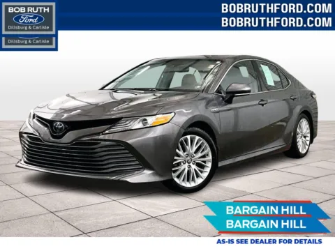 Gray 2020 Toyota Camry Hybrid XLE for sale in Dillsburg, PA
