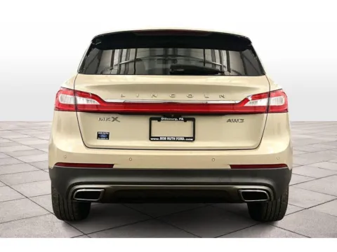 More photos of 2016 Lincoln MKX Premiere at Bob Ruth Ford Dillsburg, PA