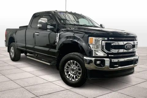 Photos of 2022 Ford Super Duty F-250 SRW XLT for sale in Dillsburg, PA at Bob Ruth Ford Dillsburg