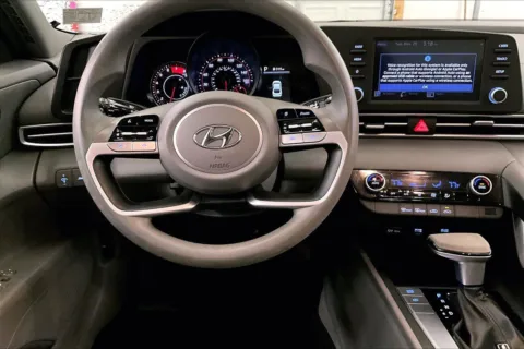 More photos of 2022 Hyundai Elantra SEL at Bob Ruth Ford Dillsburg, PA