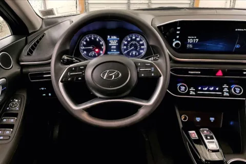More photos of 2023 Hyundai Sonata SEL at Bob Ruth Ford Dillsburg, PA