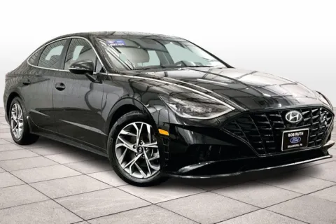 Photos of 2023 Hyundai Sonata SEL for sale in Dillsburg, PA at Bob Ruth Ford Dillsburg