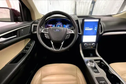 More photos of 2022 Ford Edge SEL at Bob Ruth Ford Dillsburg, PA