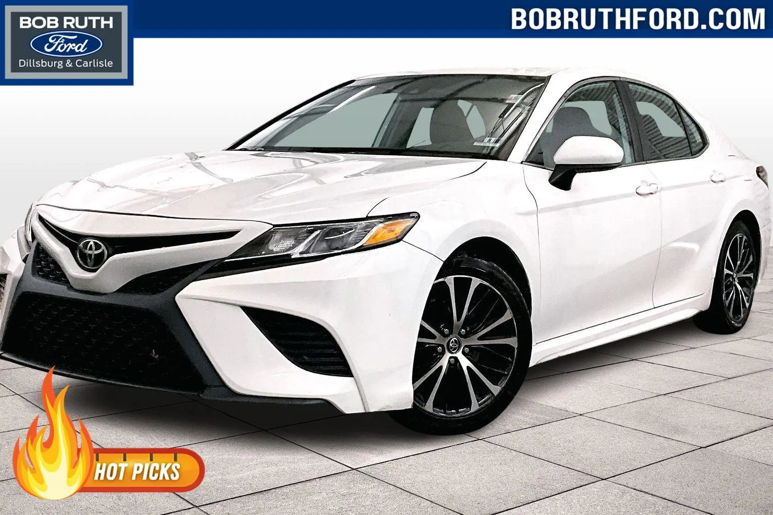 White 2019 Toyota Camry SE for sale in Dillsburg, PA