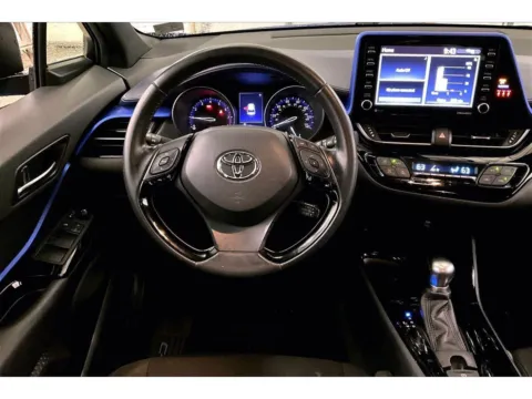 More photos of 2020 Toyota C-HR XLE at Bob Ruth Ford Dillsburg, PA