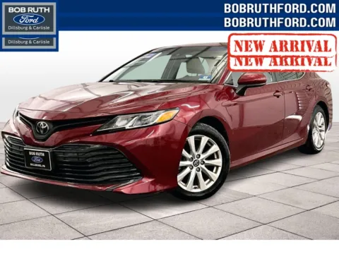 Red 2018 Toyota Camry LE for sale in Dillsburg, PA