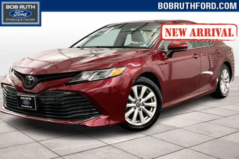 Red 2018 Toyota Camry LE for sale in Dillsburg, PA