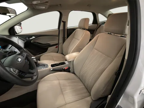 More photos of 2016 Ford Focus SE at Bob Ruth Ford Dillsburg, PA