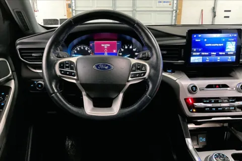 More photos of 2022 Ford Explorer XLT at Bob Ruth Ford Dillsburg, PA