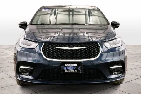 Another view of 2024 Chrysler Pacifica Hybrid Select for sale in Dillsburg, PA at Bob Ruth Ford Dillsburg