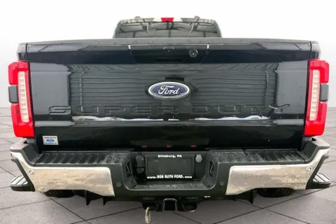 More photos of 2023 Ford Super Duty F-350 DRW LARIAT at Bob Ruth Ford Dillsburg, PA