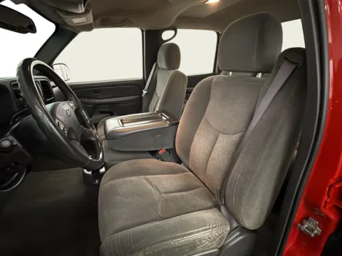 More photos of 2005 Chevrolet Silverado 1500 Z71 at Bob Ruth Ford Dillsburg, PA