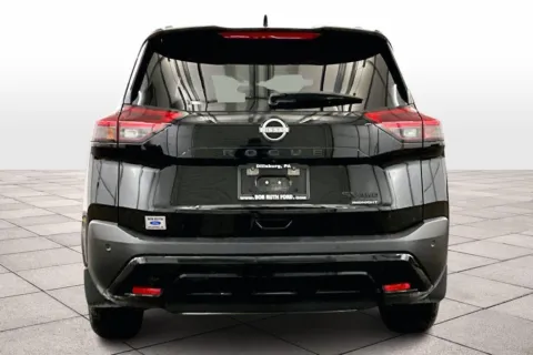 More photos of 2023 Nissan Rogue SV at Bob Ruth Ford Dillsburg, PA