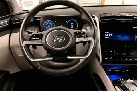 More photos of 2024 Hyundai Tucson Hybrid Limited at Bob Ruth Ford Dillsburg, PA