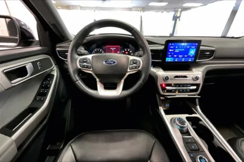More photos of 2023 Ford Explorer XLT at Bob Ruth Ford Dillsburg, PA