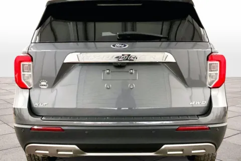 More photos of 2022 Ford Explorer XLT at Bob Ruth Ford Dillsburg, PA