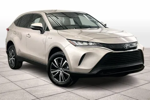 Photos of 2021 Toyota Venza LE for sale in Dillsburg, PA at Bob Ruth Ford Dillsburg