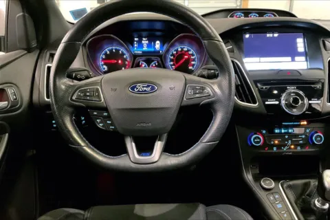 More photos of 2017 Ford Focus RS at Bob Ruth Ford Dillsburg, PA