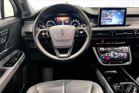 More photos of 2021 Lincoln Corsair Standard at Bob Ruth Ford Dillsburg, PA