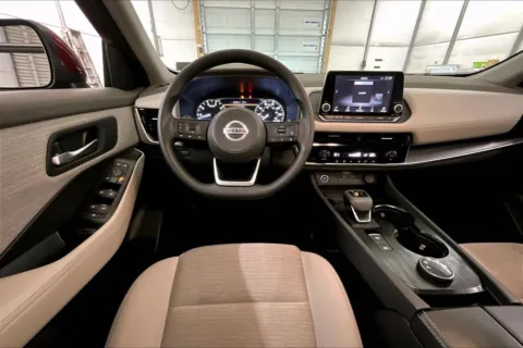 More photos of 2021 Nissan Rogue SV at Bob Ruth Ford Dillsburg, PA