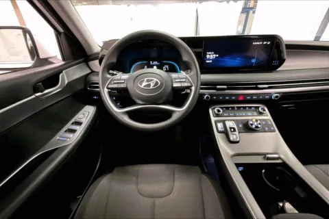 More photos of 2023 Hyundai Palisade SE at Bob Ruth Ford Dillsburg, PA